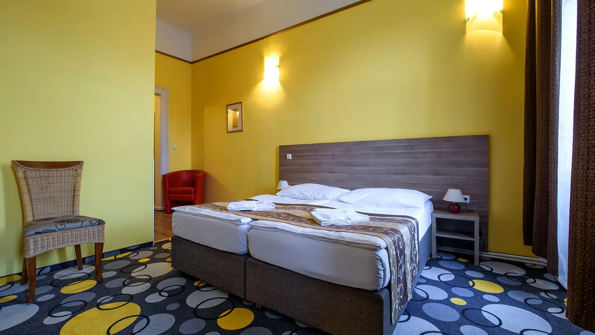 Hotel Otakar Praga 3*,