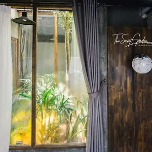 https://the-secret-garden.hotelsofhoian.com